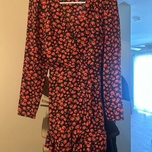 Francesca's Collections Black and Red Floral Long Sleeve Dress